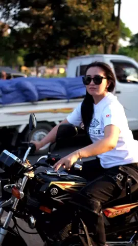 Video full yeyen vivia ada di youtube supertrack official bolo👑 #yeyenvivia #rxking #rxkingindonesia #rxking135cc #rxkingnusantara #rxkingviral #yamaharxking #yrki #supertrackclooting #supertrackofficial 