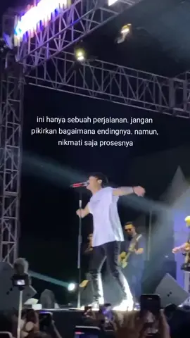 lagi kecanduan sm lagu dan gayanya mas gilga wkwk #fyp #gilgasahid #foryou #fypシ゚viral #gilga 