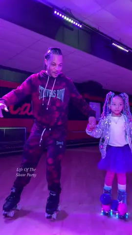 YOU DONT SEE THIS ENOUGH 🙏🏾🙏🏾 T.I AND HIS PRECIOUS DAUGHTER !! #lifeoftheskateparty #rollerskating #ti #skating 