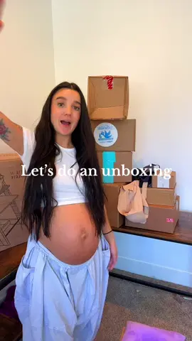 How do we feel about unboxings? #prunboxing #unboxinghaul #unboxingvideo #prunboxinghaul #prunboxings #prunboxingvideos #36weekspregnant #thirdtrimester #thirdbaby #massiveunboxing 
