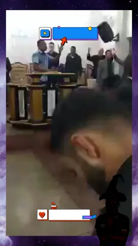 Pastor Fazendo Sinal de Arminha Com as Mãos. Esse é o Pastor Mais Poderosos do Mundo Gospel. O Crente do Sapato de Fogo. #meme #memegospel #memegospel😂 #sapatodefogo #sapatodefogo🔥🔥🔥🔥 #sapatodefogo🔥 #musicasapatodefogo 