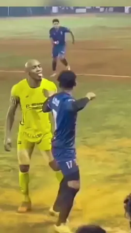 🤣🤣🤣 #footballtiktok #soccertiktok #funnyvideo #fypシ #funnymoments #foryou #meme 