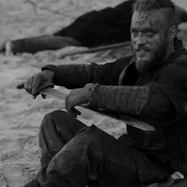 #ادت #edit #vikings #راقنار #راغنار #راغنار_لوثبروك #فايكنق #بيورن #ايفار 