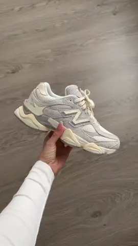 New Balance 9060 Quartz Grey 🧽 raisstore.com #rais  #nb9060 