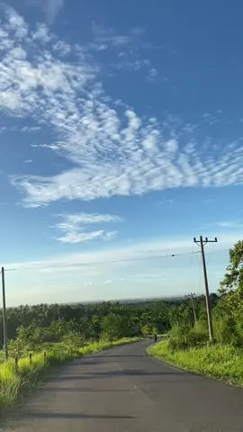 Dan pada akhirnya,aku hanya bisa mengagumi langit yg tak pernah bisa aku gapai…!!!#fyp#bollywoodsong#lirikbollywood#krrish#vibessong#sunsetvibes#storyforyou 