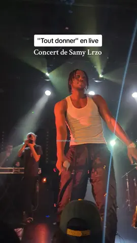 J'regarde les vidéos depuis hier soir, il a créé qqch de mauvais 😭 #samylrzo #samylrzocestmoi #toutdonner #concert #concert2023 #congolaise🇨🇩 #243 #live #paris #pourtoi #foryou 