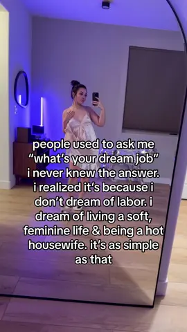 not everyone dreams of working a boring 9-5🤍 #niatoks #luxury #cartier #Vlog #dayinthelife #luxuryhomes #housewife #stayathomegirlfriend #trophywife #chanel #birkin #stayathomemom #golddigger #softlife #feminine #sheraseven #sprinklesprinkle 