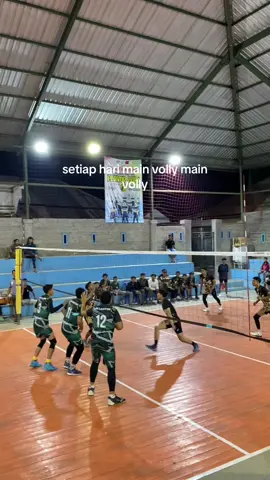 yang bikin soundnya ni siapa yaa?#fypvolly #tarkamvoli #voliasik #proliga2023 #volleyball #fyp #masukberanda 