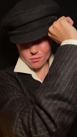 your witch🔮 #makeuptutorial #daymakeup #everydaymakeup #softglammakeup #eveningmakeup #partymakeup #makeup #makeupvideos #inbeautmag #wakeupandmakeup #makeupartist #eveliner #smokeyeveliner #smokeyliner #makeuplooks#partymakeup #partymakeuplook#halloweenlook #halloween2023 