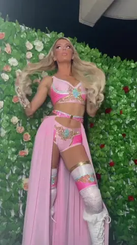 👸🏼👸🏼 #tokyo #japan #wrestler #wrestling #womenswrestling #princesspeach #WWE #aew #stardom 