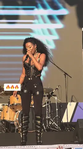 A combination of beauty and talent wity an extra doze of beauty! #IAmMthawelanga #bwm #familyday #satiktok🇿🇦 #fypシ゚viral🖤tiktok #sangashibz_za #mlilo #djzinhle 