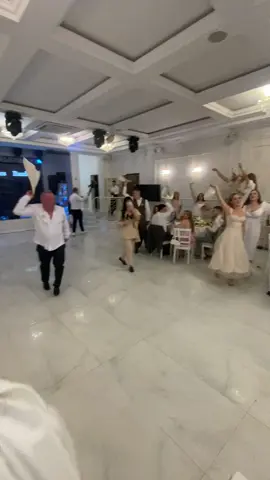 #weddingday#українськевесілля#найкращевесілля#відгулялинаславу#весіллячко❤️ 