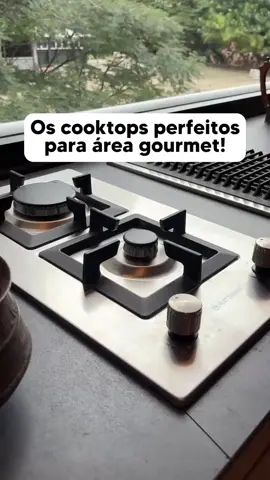Cooktop perfeito pra tua área gourmet? Temos! E é completíssimo, tem até uma grelha para aquele almoço especial a dois 🍷. Chama a gente se tu quer um cooktop desse! #cooktop #grelha #areagourmet #novohamburgo