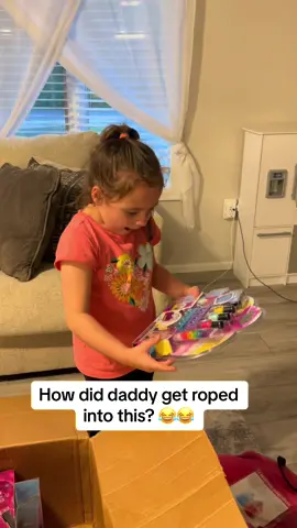 Sorry daddy, looks like you’re doing some work! 🤣🤣 @Maddy's Dad #dadsoftiktok #funnyvideos #cute #foryou 
