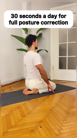 Tip: If you have sensitive knees put a soft towel under them 🙏 Can you feel the stretch all the way through your body?  #posturecorrection 