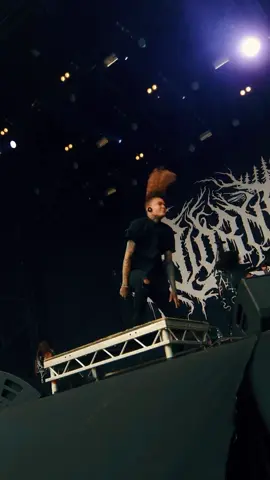 Ada lawan, Band dengan vocalist berkarakter seperti ini ? 👽 Band : Lorna Shore Song : Into the Earth Information : Lorna Shore adalah band deathcore Amerika yang dibentuk di New Jersey pada tahun 2009. #lornashore #willramos #deathcore #metalcore #fyp #rockpedia 