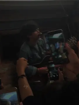 Quiero - Ed Maverick #edmaverick #edmaverickmusic #mixparallorarentucuarto #quieroedmaverick #edmaverickletra