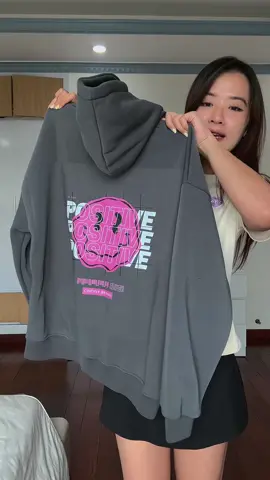 Tui bị mê em áo hoodie này rùiii🥰🎀 #xuhuong #aohoodienibong #hoodie #aohoodieformrong #reviewlamdep #aokhoachoodie #aokhoac #cinddybrand 