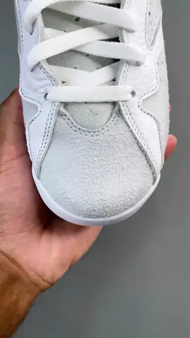 Suede Cut 💈👟#kicksalvation #saveyoursole #ksfam #sneakerhack #suede #suedeeraser #shoehack #shoecheck #sneaker 