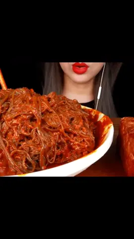 MIE PEDAS KOREA #great-girl #asmrnoodles #mukbang #miepedaskorea #pedasnyanampol #streetfoodkorean #pyp 