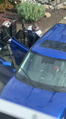 Lets ignore the terribke accent and instead applaud my husband for finding the vacuum on his own #househusband #housewifelife #marriedlifehumor #couplescomedy #darcyandjer 