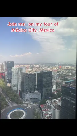 Mexico coty is a vibe and a good time. The traffic is horrible so pack patience and prayer. This one of the cleanest metropolitan cities inahve ever been to. I have to go back to see more. #mexico🇲🇽 #tourbus #tour #vacation #mexicotiktok #tourist #traveltiktok 