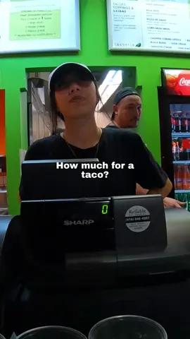 Buying a $1 dollar taco 🥺❤️ #kindness #taco #keenanbank