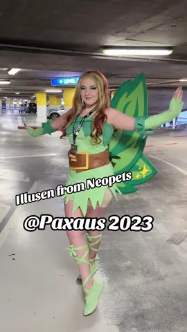 Illusen from Neopets at @PAXAUS this year! #cosplayer #neopets #nostalgia 