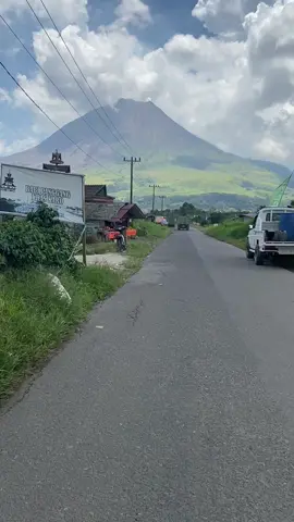 Ula kam sakit palll #fyp #virall #fyppppppppppppppppppppppp #sinabung #batak #bataktiktok #karo #batakkaro 