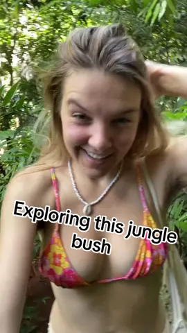 A bush within a bush. Could this be bushception? #hairygirl #🌳 #bodypositivity #fyp #fy #foryou #bush 