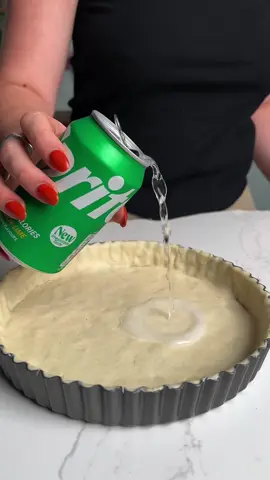 We tried the Sprite Pie and were shocked at the results 😳 #spritepie #sodapie #weirddessert 