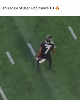 Bro is insane #NFL #Football #Atlanta #Falcons #Bijan #AtlantaFalcons #Highlight #Crazy #FYP 