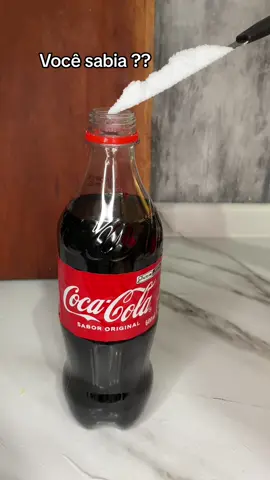 É só colocar sal na coca cola..  #dicaultil 