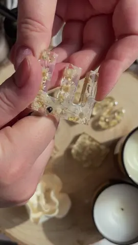 #żywica #epoksydowa #ręcznierobione #resin #flowers #handmade #artist #demolding #mold #asmr #brelok  #epoxy #kwiaty