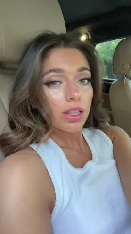 the puddle of tears in my collarbone 