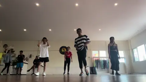 Twerk-Cardy B... koreo by @Kafka Dava Zoopass Dance #fyp #fypシ゚viral #foryoupage #foryou #foryoupageofficiall #trending #dance #dancer #dancing_time #dancing #havefundance #imhappywhenimdancing #tiktokviral #tekotok #fun #indonesia #CardiB #twerk #twerkcardib #vitstudio #vitstudiosukabumi #danceclass #pemuladance @monsterr 