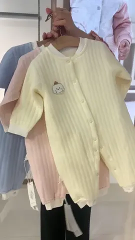 Bộ body vải trần bông 3 lớp cho bé trai bé gái 🥰#aoamchobe #doamchobe #dothudongchobe #bodaitaychobe #top #aokhoacchobe #bodaitaychobe #embe #dodongchobe #xuhuongtiktok 