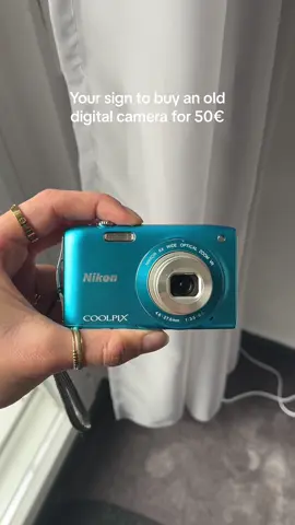 Upgrade your Selfielevel #digitalcamera #nikon #selfies #friends #boyfriend #vacationpic @Laura @LottiKarotti @Christina Amvrosiado 