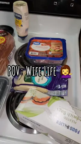 POV: Wife Life; Sending Hubby Off To Work Edition! 💁‍♀️💞 #fyp #fypシ #PackLunch #POV #MomVlog #WifeLife #DITL #NewContentCreator #fypシ゚viral #LikeThis #FollowMe #WifesOfTikTok 