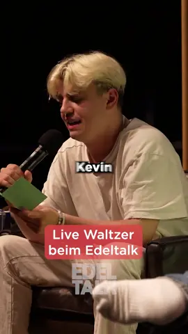 Der romantischste Moment des Abends 🥰 #edeltalk #263 #edeltalktour #edeltalklive