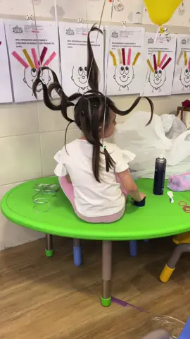 Mais um dia normal de cabelo maluco #foryou #prof #cabelomaluco #balaomagico 