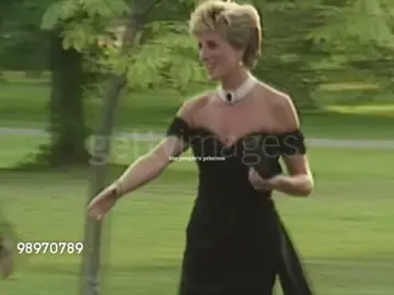 🖤 #revengedress #princessdiana #royal #revenge #dress #dianaspencer #diana #dianaprincessofwales #royalfamily #dianafrancesspencer #monarchy #80s #90s #ladydi #ladydiana #shydi #gown #audio #princessdianaedit #edit #capcut #velocity 