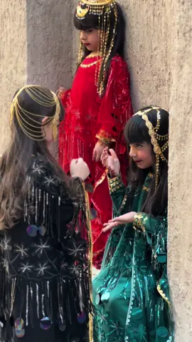 يوم كنا صغار في ربوع الدار 🇦🇪✨ ‎#kids#girls#fashion#girlsstyle#kidsfashion#اليوم_الوطني_UAE#🇦🇪#ملابس
