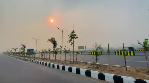 টাকা জমিয়ে বড়লোক হওয়ার থেকে ঘুরতে যাওয়াই শান্তি😌💫 #foryou #fyp #foryoupage #bdtiktokofficial #tiktokofficial #viral #tiktokviral #Tiktok 