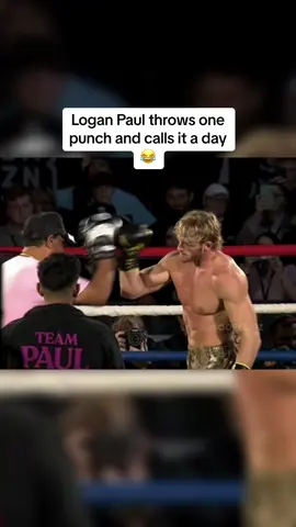 Bro tried to grapple like Dillon 😂 #fyp #foryou #viral #trending #tiktok #ksi #loganpaul #ksifury #misfitsboxing