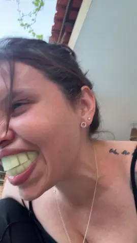 quando a gente diz que precisa de pouco pra se divertir, é muito pouco mesmo