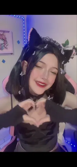 Preferem a Nessa ruiva ou morena? #npc #live #livenpc #npclive #girl #catgirl #egirl 