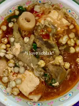 ni ver seblak,seblak enak woyy😋 #seblak #seblakenak #foryoupage #fyp #fypシ #4u #moots? 