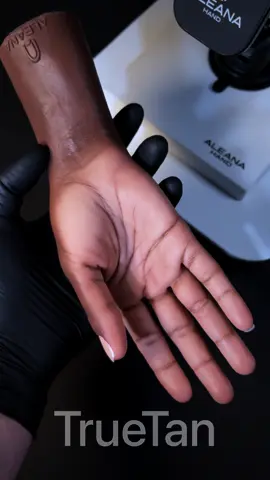 TrueTan by Aleana Hand - the world’s 1st true representation of dark skin person’s real hand #aleanahand #practicehand #siliconeproducts #nails #siliconepracticehand #handmade #hands #handmodel #handmodel 