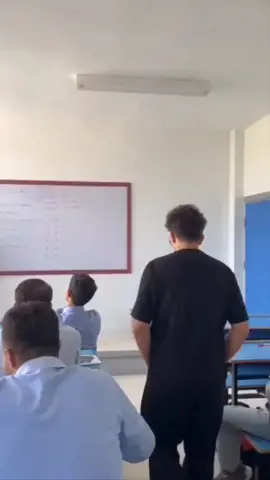 #fyp #foryou #viral #funny #funnyvideos #treatmelikewhitetees #teacher #musics #funnymemes 